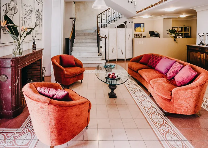 Costantinopoli 104 فندق نابولي