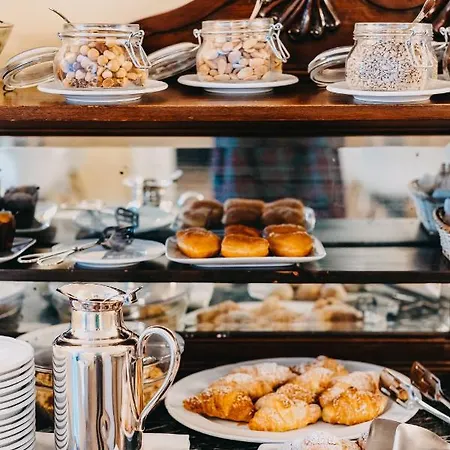 Costantinopoli 104 Hotell 4*