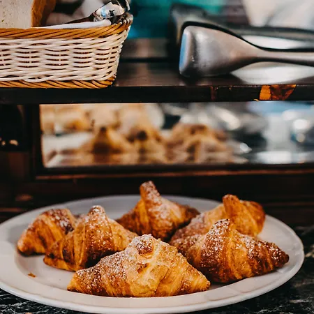 Costantinopoli 104 4* Neapol