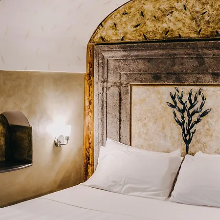 Hotel Costantinopoli 104 4*