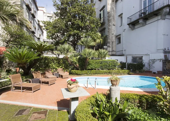 Costantinopoli 104 Napoli