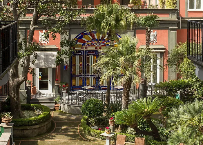 Costantinopoli 104 Napoli