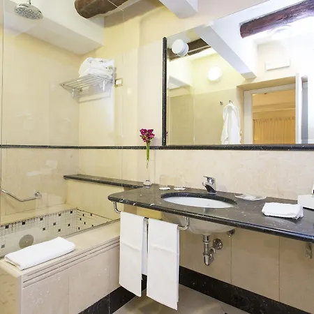 Costantinopoli 104 Naples