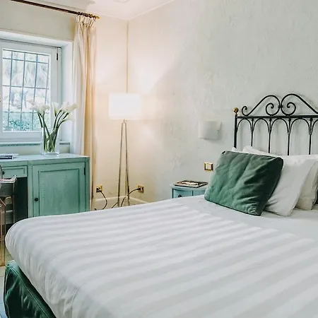 Hotel Costantinopoli 104 Naples