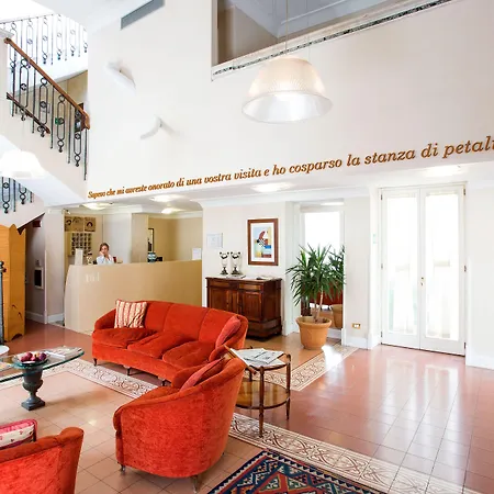 Hotel Costantinopoli 104 4*