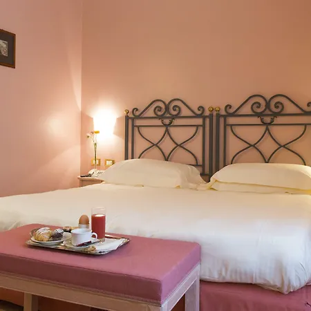 Costantinopoli 104 Napoli